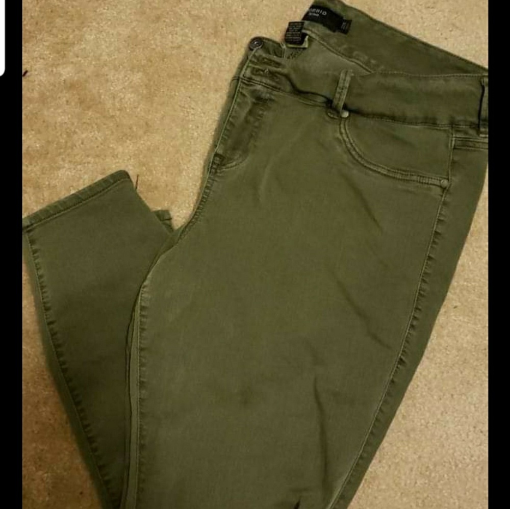 Skinny jeans